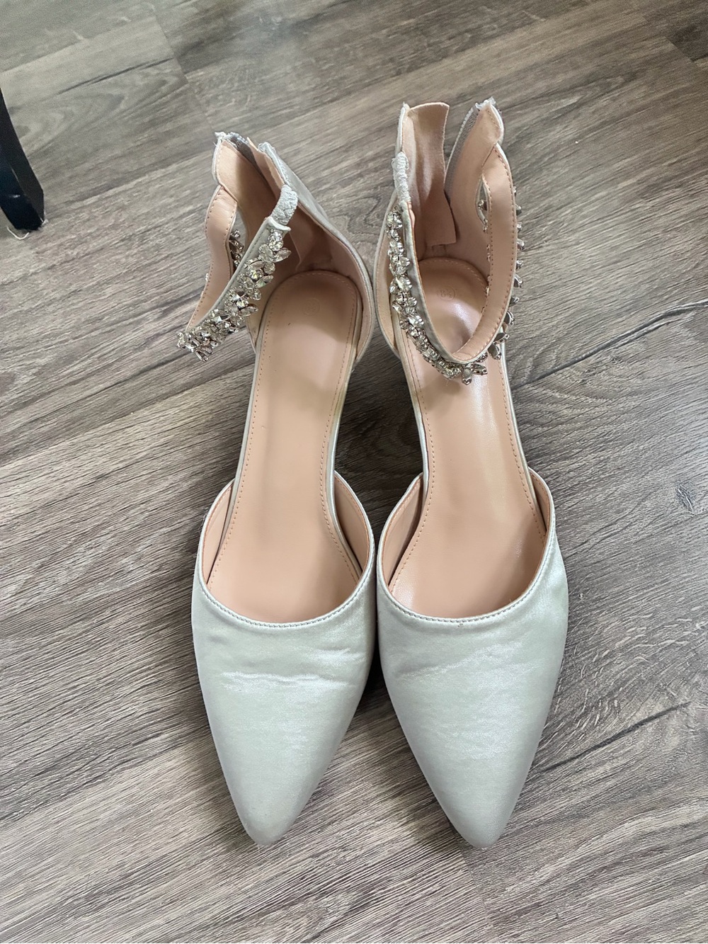 Embellished Ankle-Strap Pointed Toe Flats in Ivory
